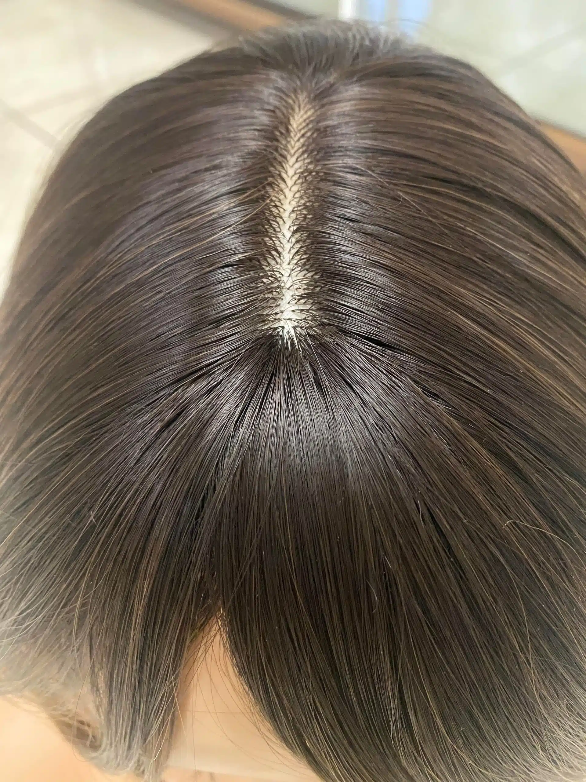 barna paróka mű fejbőr kidolgozással - 100% eredeti emberi haj