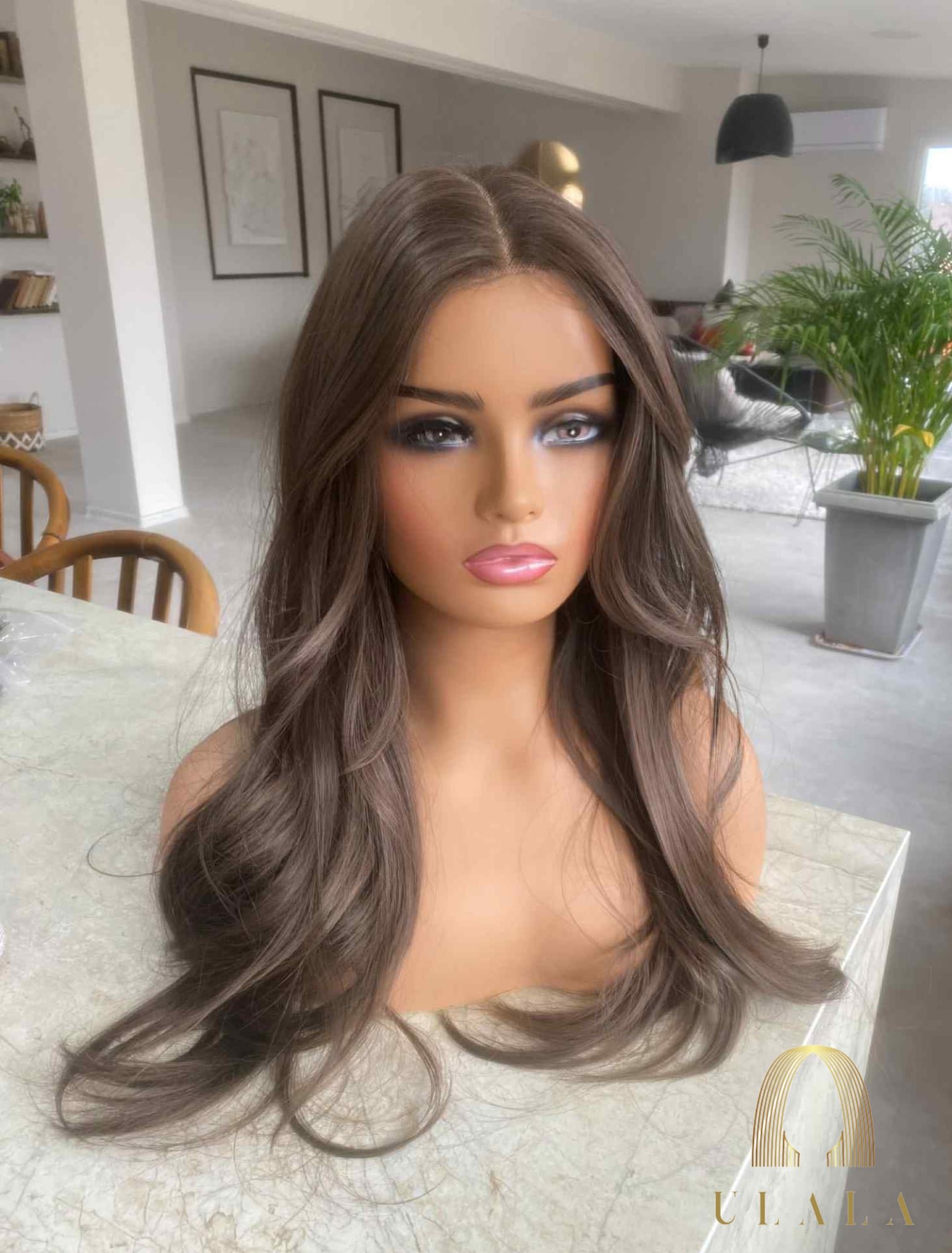 Hosszú barna hálós paróka