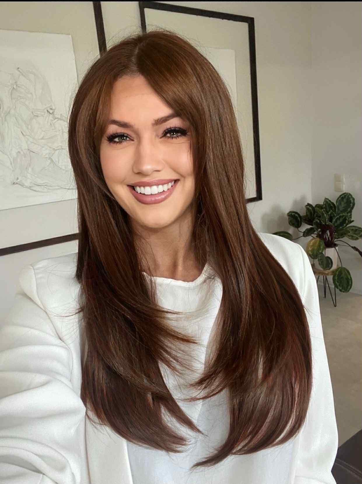 Hosszú világosbarna paróka