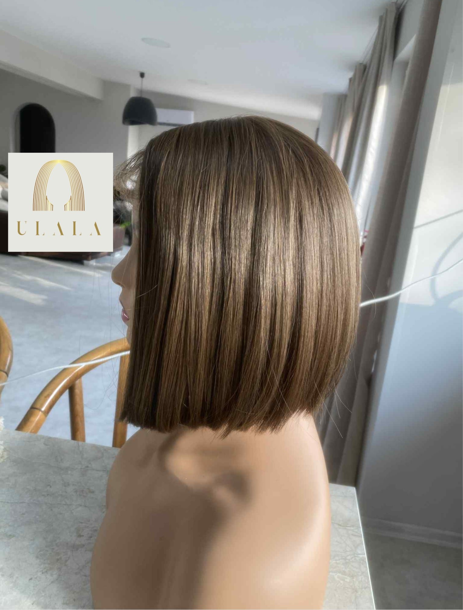 barna vállig érő paróka